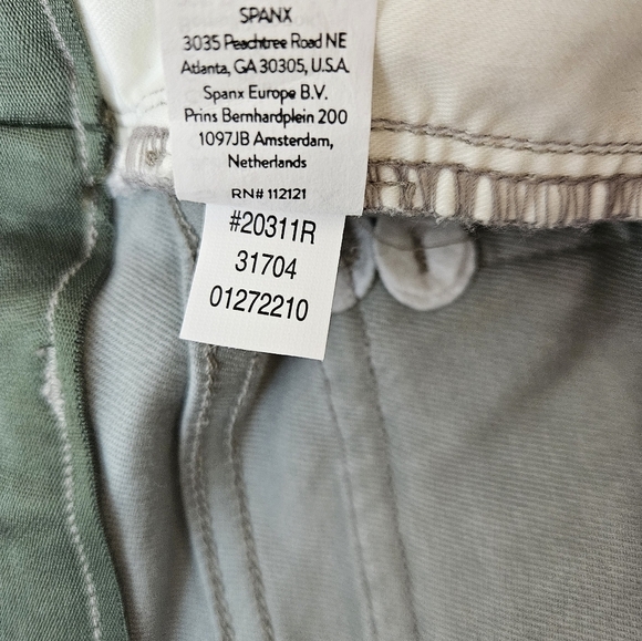 SPANX Stretch Twill Ankle Cargo Pants Stone Wash Camo High Waisted Size M - Picture 7 of 10